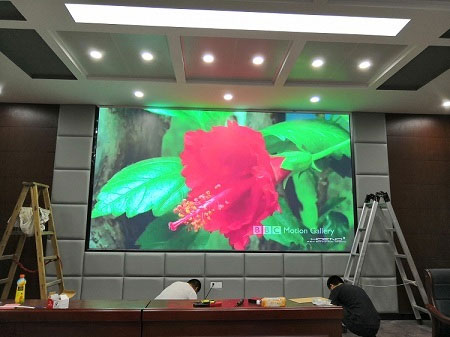 湖北咸宁职业技术学院室内P2.0全彩屏